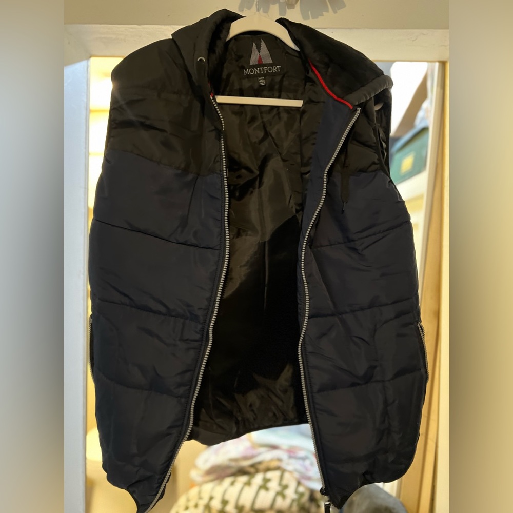 Montford vest